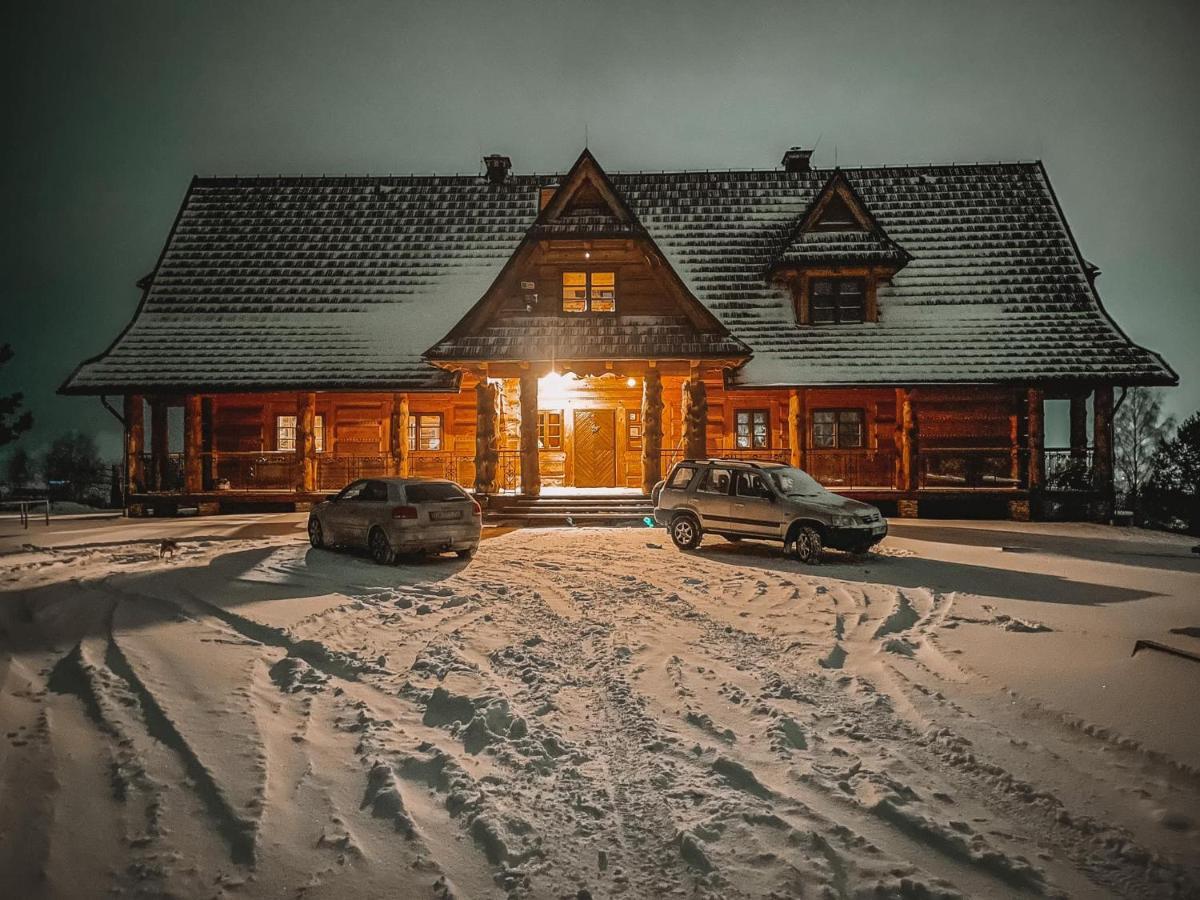 Chochlik Hotel Ustrzyki Dolne Ngoại thất bức ảnh